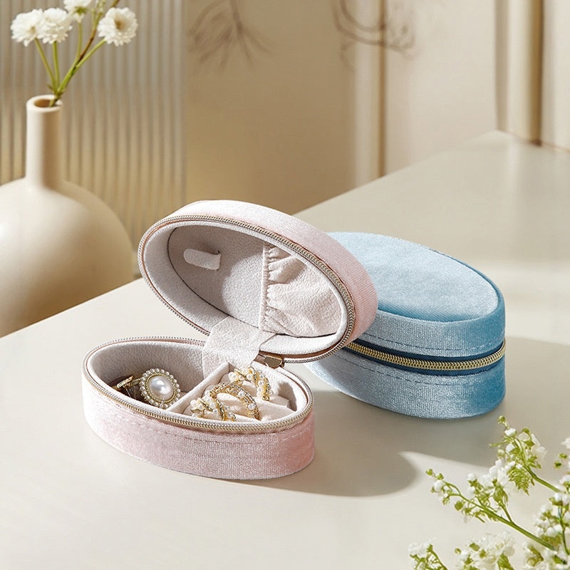 Velvet Oval Jewelry Box Zipper Travel Case – Ring Earring Organizer for Women