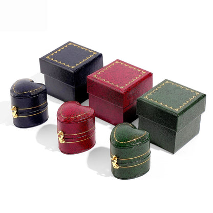 Faux Leather Ring Box Vintage Style – Retro Keepsake Case with Gold Latch