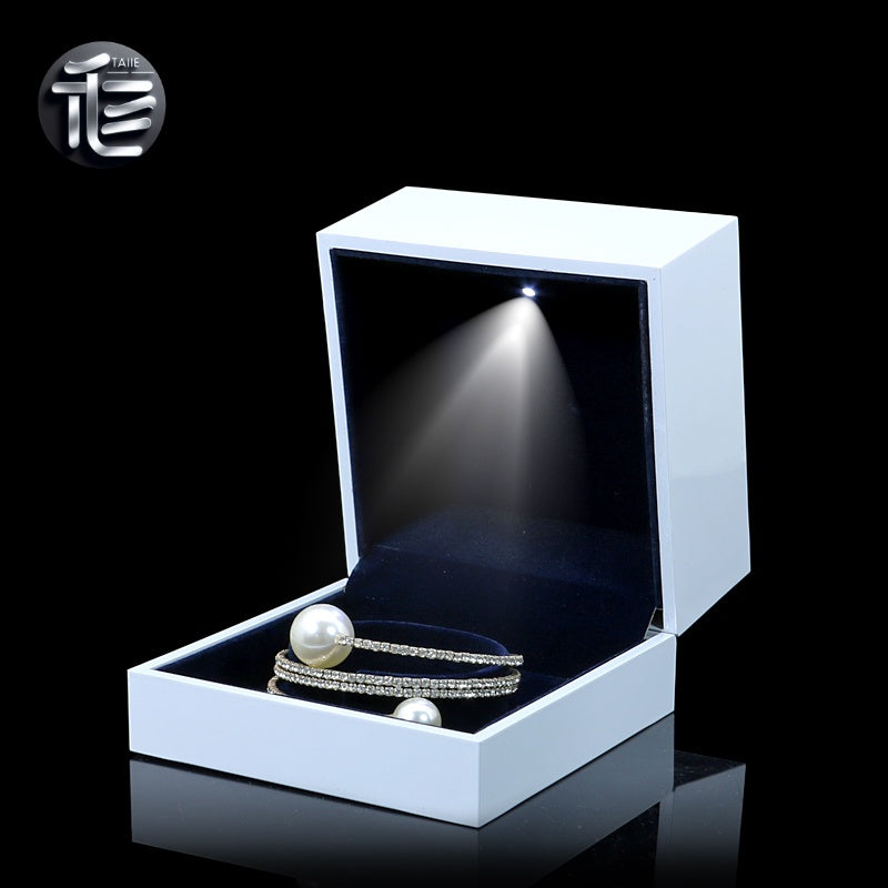 5pcs LED Jewelry Box with Light for Necklace Ring and Bracelet Gift